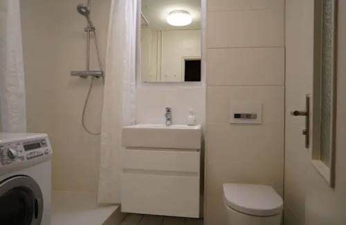 Wilmersdorf Apartment | Berlin City West: Ku'Damm, Zoo Station, Fuggerstraße, Motzstraße