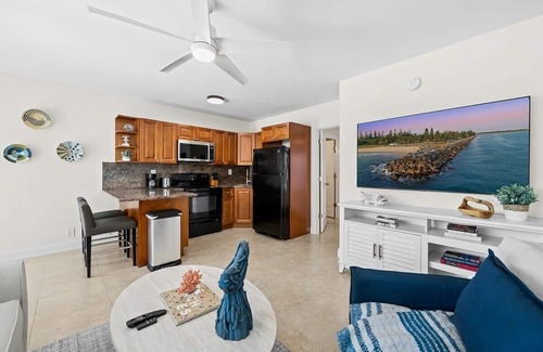 Lauderdale-by-the-Sea Apartment | Bermuda Isles Villas #14