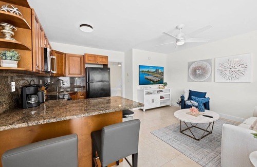 Lauderdale-by-the-Sea Apartment | Bermuda Isles Villas #14