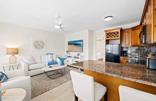 Lauderdale-by-the-Sea Apartment | Bermuda Isles Villas #18
