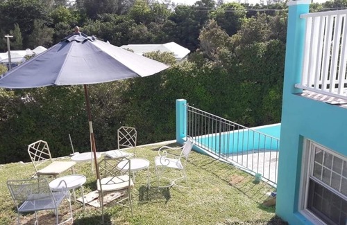 Sandys Apartment | Bermudaful Oasis. Close to transportation.
