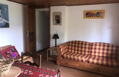 Bernex Apartment | Bernex(74) Appartement 4 personnes dans chalet vue imprenable