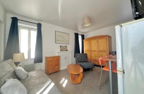 Triqueville Apartment | Bernières-sur-Mer - Studio pour 2 pers. - FR-1-746-28