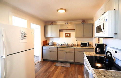 Ocracoke House | Bertha's Cottage: Rec Room l Fenced Yard l Pet Friendly