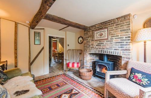 Robertsbridge House | Bertie's Cottage by Keepers Cottages