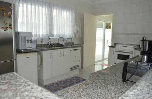 Vista Linda House | BERTIOGA BEAUTIFUL BEACH HOUSE HANGA ROA GATED COMMUNITY ON THE NORTH COAST