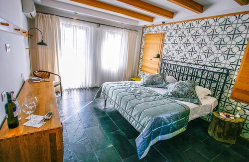 Bozcaada Hotel | Bertiz Bozcaada Hotel and Restaurant
