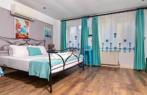 Bozcaada Hotel | Bertiz Mignon