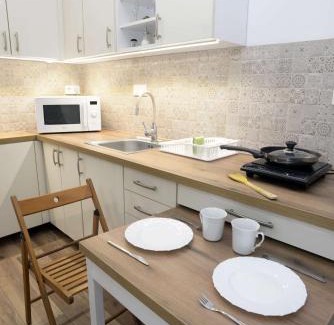 Nepszinhaz negyed Apartment | Berzsenyi Breeze