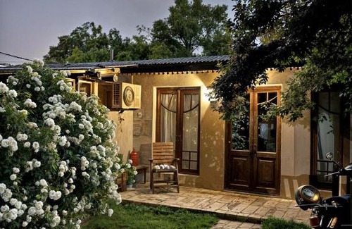 Chacras de Coria House | Besares 722