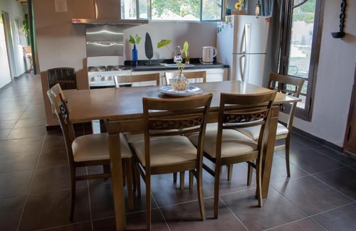 Chacras de Coria House | Besares 722