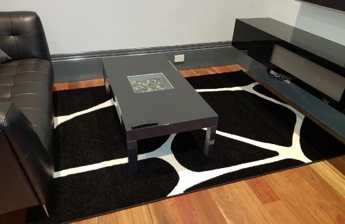 Rutherglen Apartment | Bespoke On Main