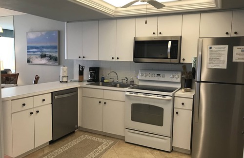 Marco Island Condo | BEST BEACH LOCATION, JUST STEPS TO SOFT, SANDY BEACH w AWESOME TOP FLOOR VIEWS