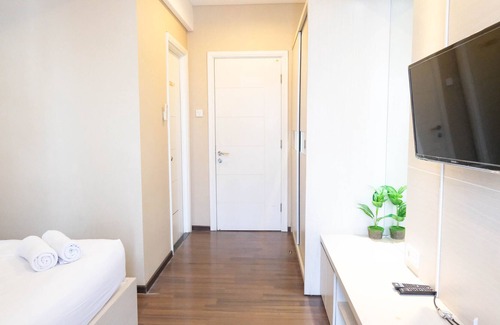 Gubeng Apartment | Best Choice And Strategic 1Br Apartment At Trillium Residence