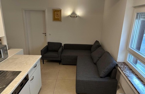 Merkenich Apartment | Best Cologne