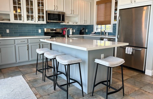 Freeland House | Best Fishing Beach in PNW | Bush Point Bliss | No-Bank, Walkout Waterfront