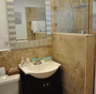 Lauderdale-by-the-Sea Cabin | Best Florida Resort