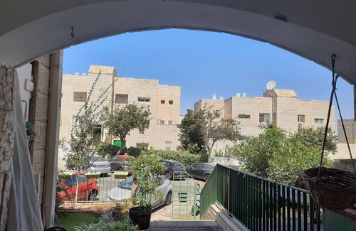 West Bank Cottage | Best Home Jerusalem HolyLand Close 2 Everything Israel Gateway 4 families & indi