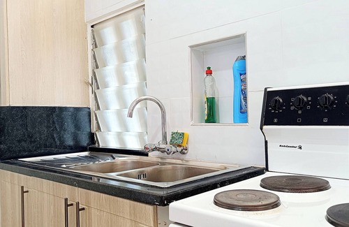 Harare Apartment | Best location 1-Bed Apartment in Harare