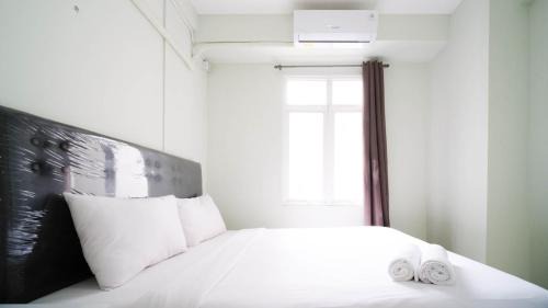 Surabaya Apartment | Best Location and Comfy 2BR at Bale Hinggil Apartment By Travelio