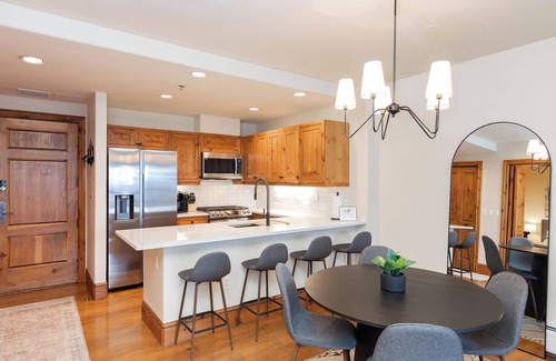 Beaver Creek Condo | Best location BC village, Ski In Out, Steps to Ski School, Shops, Restaurants