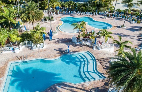 Islamorada House | Best Location! Beachfront Property with Outdoor Pool, Pets are Welcome!