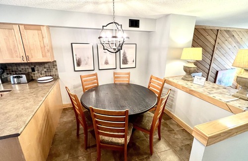 Peak 9 House | Best location in all Breckenridge! True Ski-In, Ski out, Walk to Town! Amazing!