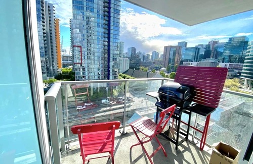 Central Condo | Best Location in Downtown Vancouver!