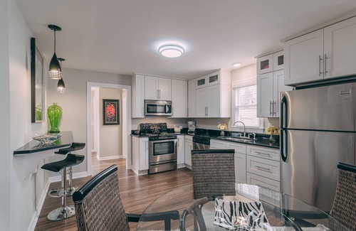 East End House | Best location in East Nash! 1.5 miles to Nissan Stadium and downtown Nashville!n