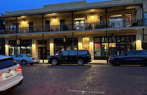 Jefferson Apartment | "BEST LOCATION in JEFFERSON"
