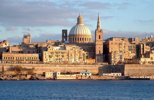 Madliena House | Best Location in Malta. Sliema center next to seafront