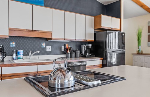Hobucken Apartment | Best Location in Oriental, NC! Sleeps up to 14! Steps away from Oriental Marina!