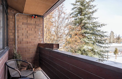 North Park City Apartment | Best location in Park City with Private Entrance, Saunas and Hot Tubs!