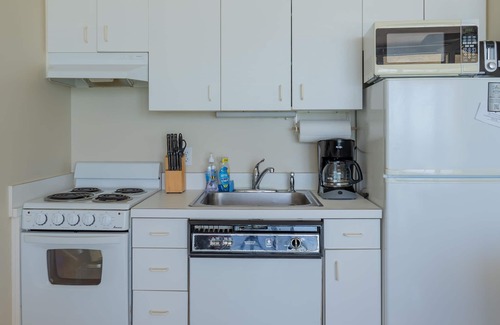 Marco Island Condo | Best Location on the Beach! Direct Gulf Views in this One-Bedroom with Recent.