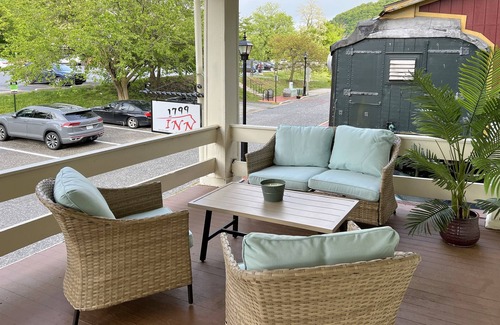 Harpers Ferry Apartment | Best location! The Pullman Apt @ historic 1799 Inn