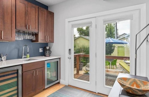 St. Louis House | Best place to stay in 2023, great home with pool.