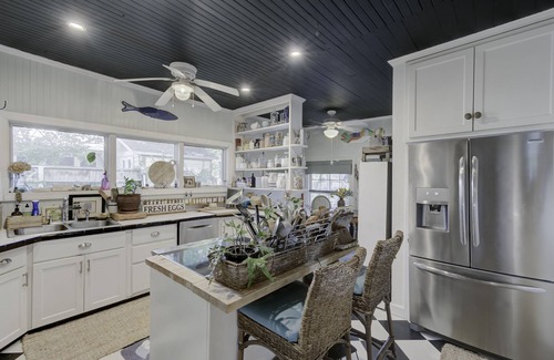 Swansboro Cottage | Best Porch in Swansboro! 1 Block to Front Street. Dog friendly.