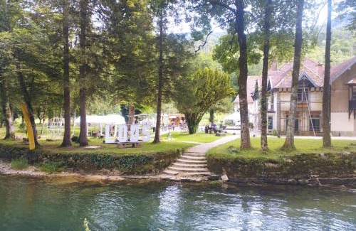 Mouthier-Haute-Pierre Apartment | BEST PRICE #4 LA TUILERIE x4 people
