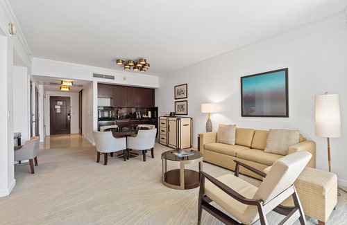 Mid Beach Condo | Best Rates! Fontainebleau Sorrento 2 Queen Beds w/Sofabed. Free Spa Passes/Valet