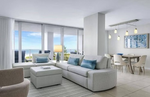 Marco Island Resort | Best resort on Marco Island with full kitchen and 3 separate bedrooms