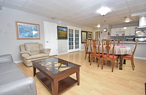 Fairbanks Apartment | Best site 4 northern lights! Live camera 4 aurora! Monthly rental rate possible.