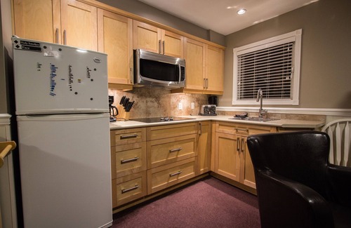Silver Star Mountain Ski Chalet | Best Ski-In/Ski-Out On The Mountain! Newly Renovated Extremely Comfortable Suite