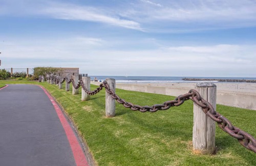 Townsite Condo | BEST SPOT ON BEACH: E3 North Coast Village.ground floor cottage