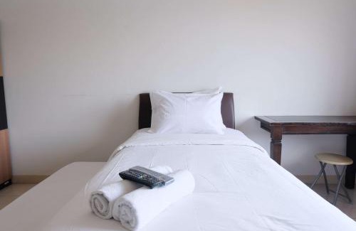Cileunyi Apartment | Best Studio Apartment at Pinewood Jatinangor By Travelio