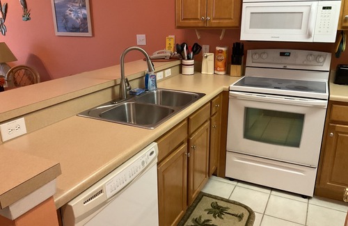 Orange Beach Condo | Best Value on the Beach - Weekly/Monthly Rental Discounted