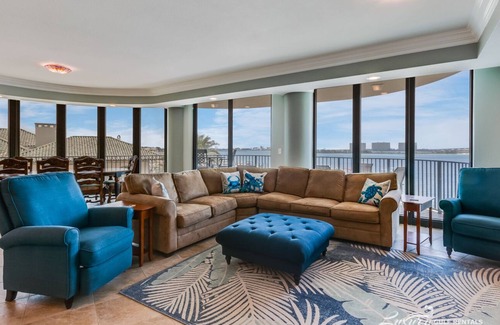 Orange Beach Condo | Best view! Phoenix On The Bay #1333 - extra large upscale condo w/2 masters