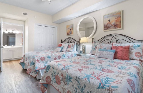 Navarre Beach Condo | Best views in Navarre! 2 BR/2 Bath. Master on gulf!! Great location!!