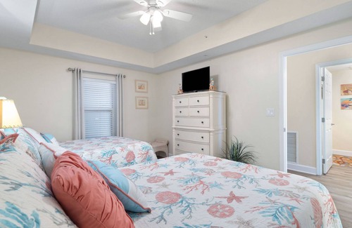 Navarre Beach Condo | Best views in Navarre! 2 BR/2 Bath. Master on gulf!! Great location!!