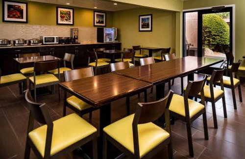 Albuquerque Hotel | Best Western Airport Albuquerque InnSuites Hotel & Suites