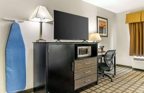 Grand Haven Hotel | Best Western Beacon Inn